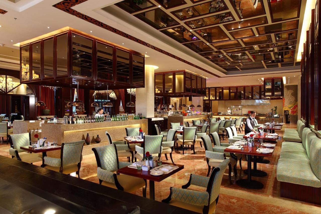 Wyndham Grand Plaza Royale Palace Chengdu Exteriör bild