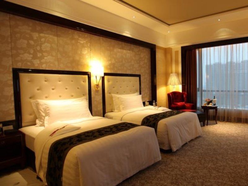Wyndham Grand Plaza Royale Palace Chengdu Exteriör bild